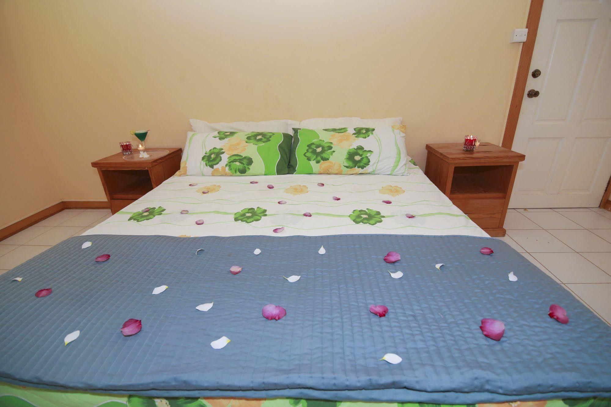 Hewanorra Gardens Hotel Vieux Fort Bagian luar foto